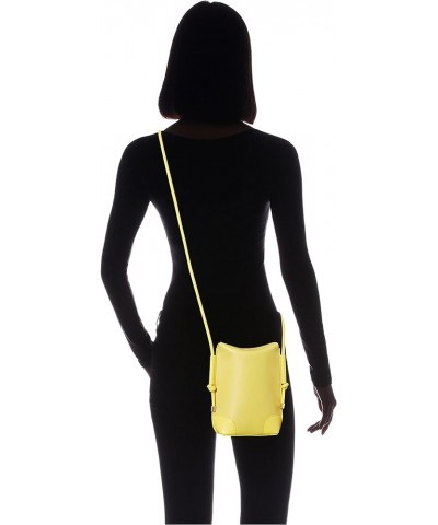 Trends Yelow $17.97 Shoulder Bags